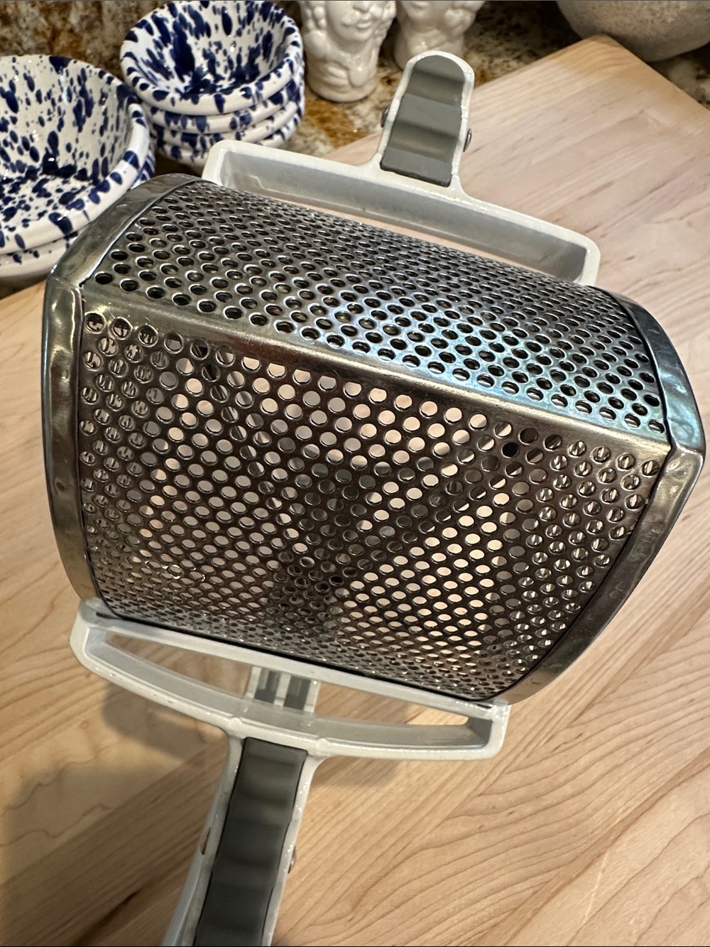 Norpro Deluxe Jumbo Potato Ricer - Picture 8 of 10
